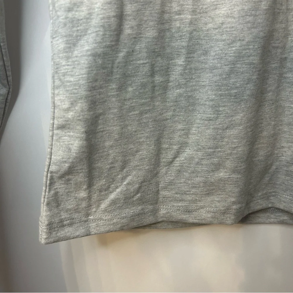 Nelly Women’s Gray Keep It Simple Ls Top, Size Medium